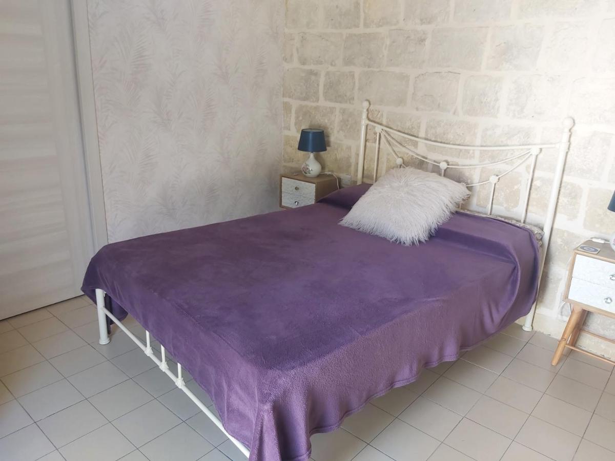 One Bedroom Apartment Qormi エクステリア 写真