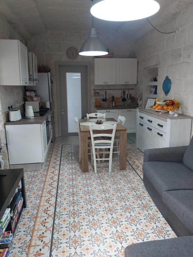 One Bedroom Apartment Qormi エクステリア 写真